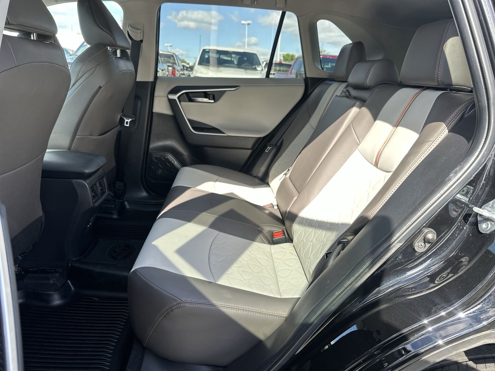 Used 2022 Toyota RAV4 Adventure AWD/4WD image 25