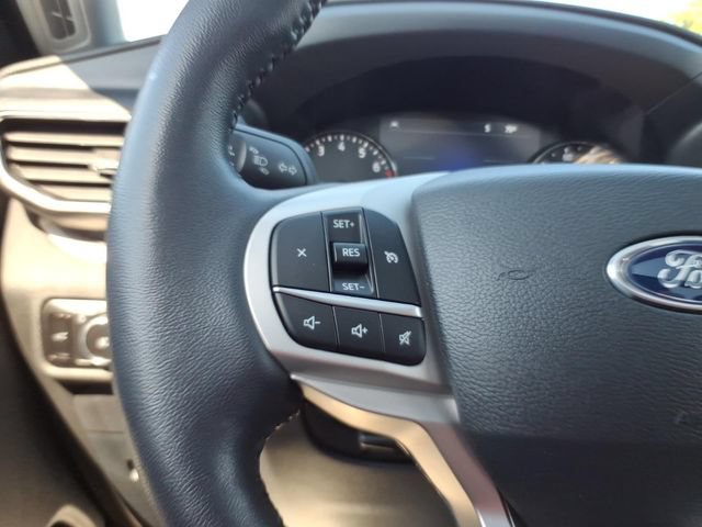 Certified 2023 Ford Explorer XLT w/ Equipment Group 202A AWD/4WD image 17