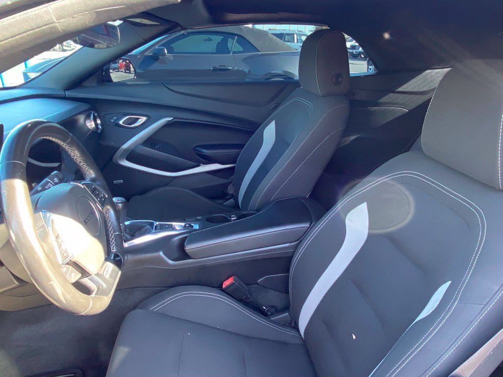 Used 2017 Chevrolet Camaro LT w/ Technology Package RWD image 16
