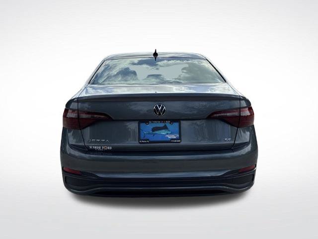 Used 2024 Volkswagen Jetta SE FWD image 6