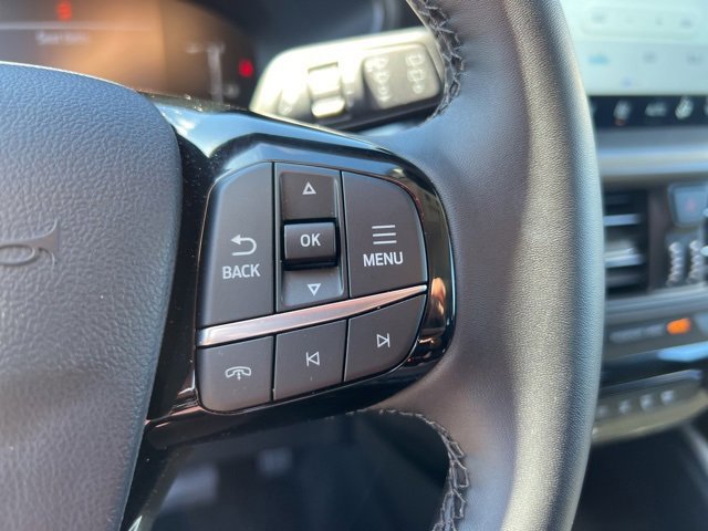 Certified 2025 Ford Escape SE image 11