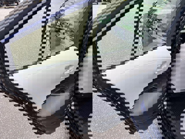 Used 2023 Toyota Corolla LE image 21