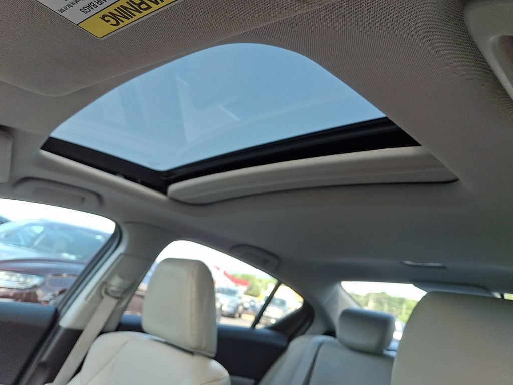 Used 2018 Acura ILX FWD image 11