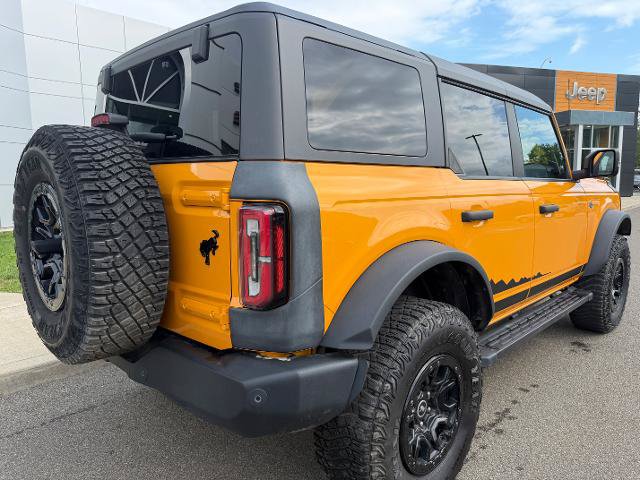 Certified 2022 Ford Bronco Wildtrak AWD/4WD image 3