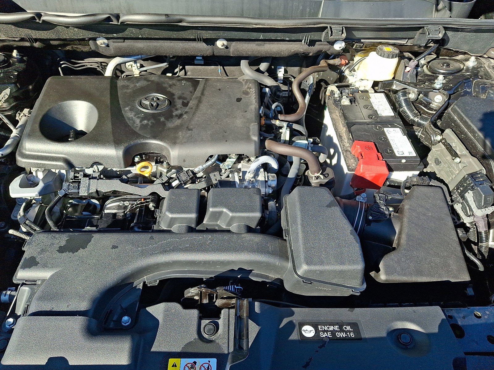 Used 2025 Toyota RAV4 LE image 27