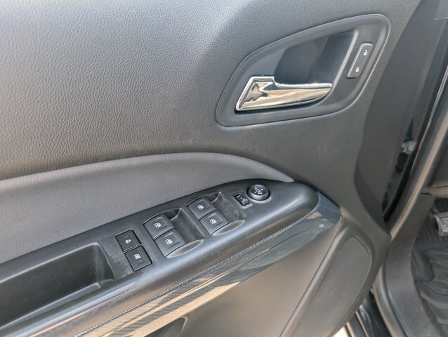 Used 2018 Chevrolet Colorado Z71 AWD/4WD image 9