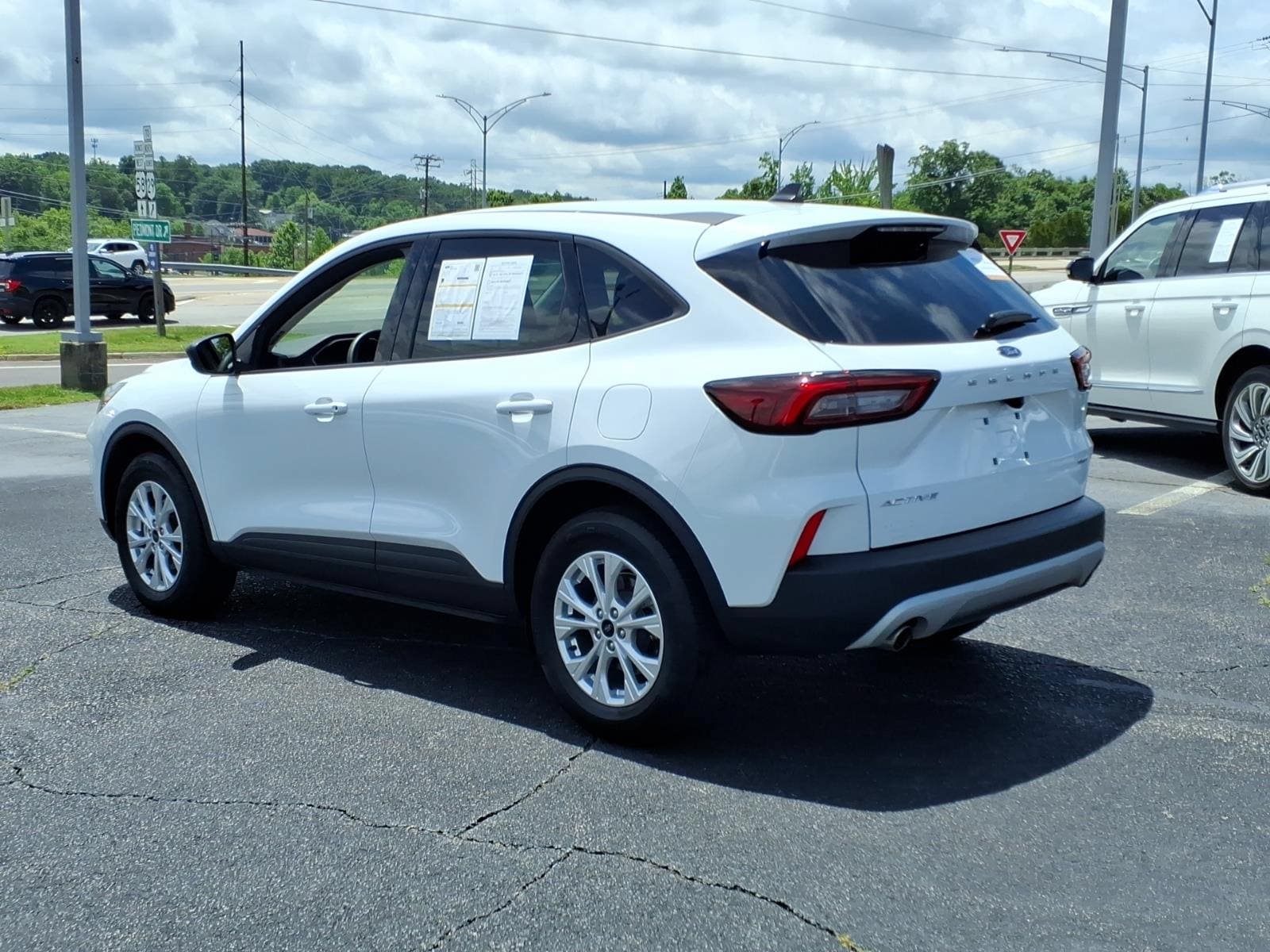 Certified 2025 Ford Escape Active AWD/4WD image 6