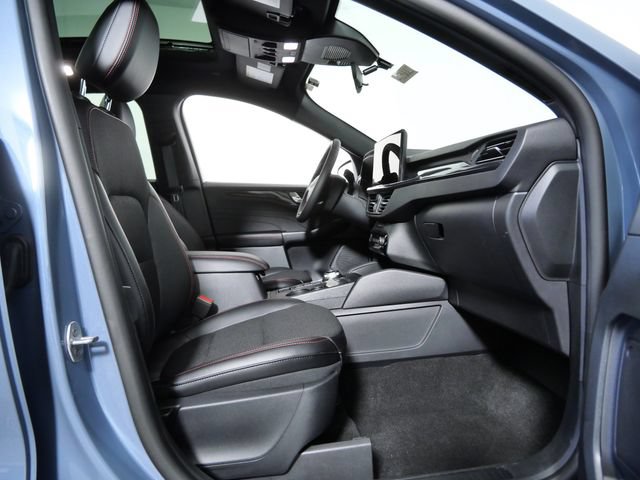 Certified 2025 Ford Escape ST-Line w/ Tech Pack #1 AWD/4WD image 10