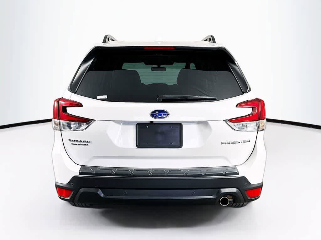 Used 2023 Subaru Forester Limited AWD/4WD image 5