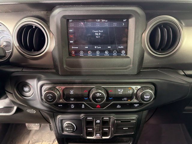 Used 2023 Jeep Gladiator Sport AWD/4WD image 25