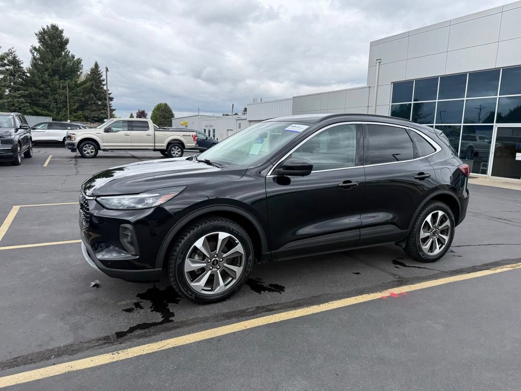 Certified 2024 Ford Escape Platinum AWD/4WD image 5