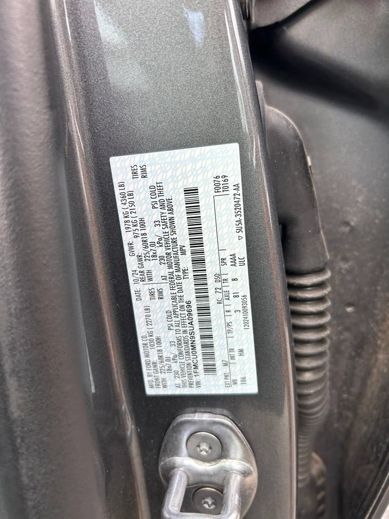 Certified 2025 Ford Escape ST-Line FWD image 12