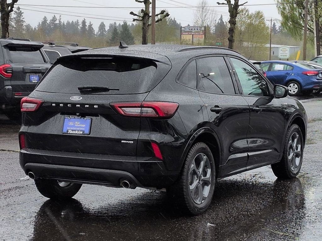 Certified 2024 Ford Escape ST-Line w/ Tech Pack #1 image 5