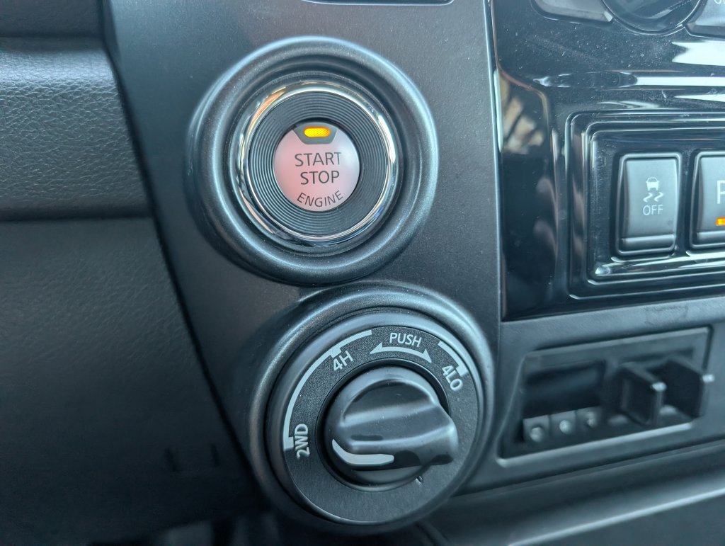 Used 2021 Nissan Titan PRO-4X w/ Pro-4x Utility Package AWD/4WD image 18