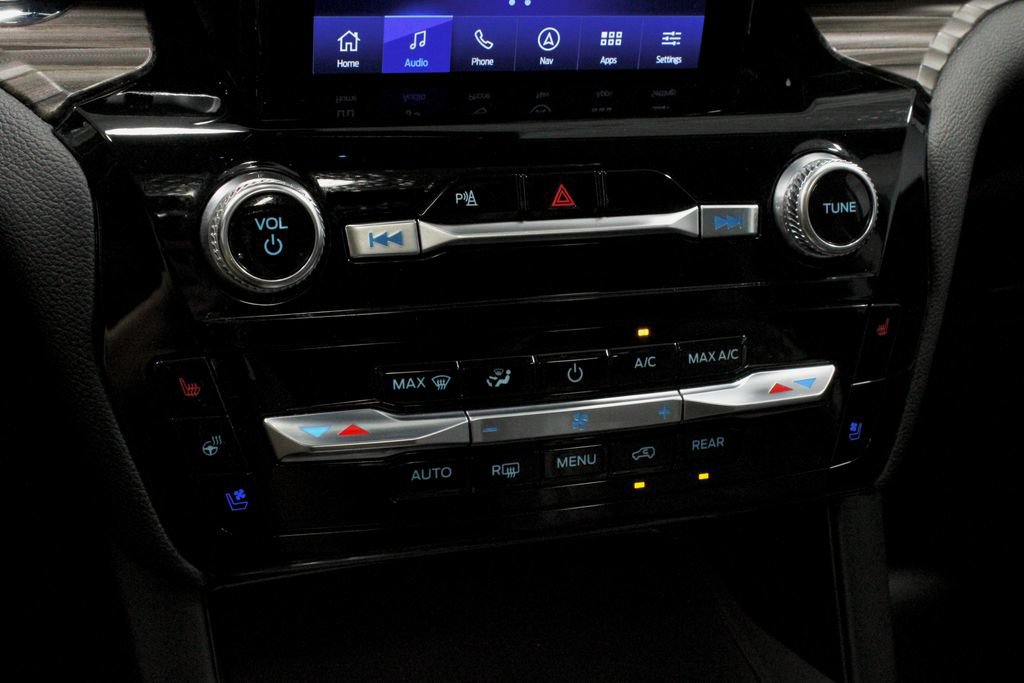 Certified 2023 Ford Explorer Limited w/ Limited Technology Package AWD/4WD image 30