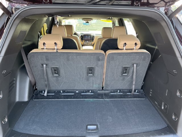 Used 2022 Chevrolet Traverse Premier w/ LPO, Floor Liner Package AWD/4WD image 8