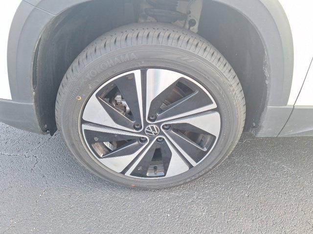 Used 2024 Volkswagen Taos SE AWD/4WD image 10