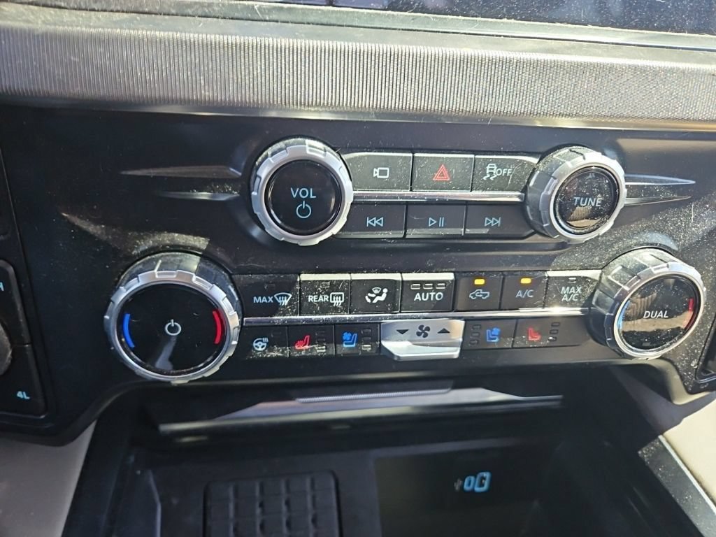 Certified 2026 Ford F350 Platinum w/ Platinum Plus Package AWD/4WD image 7
