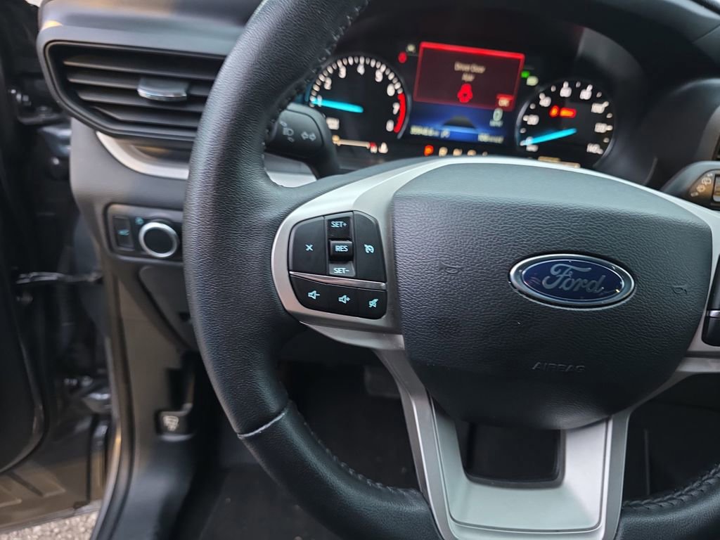 Certified 2024 Ford Explorer XLT image 22