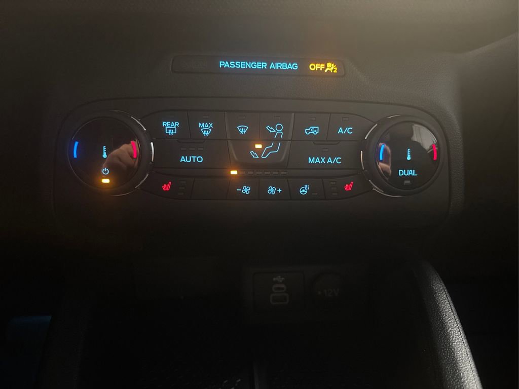 Certified 2024 Ford Bronco Sport Outer Banks AWD/4WD image 32