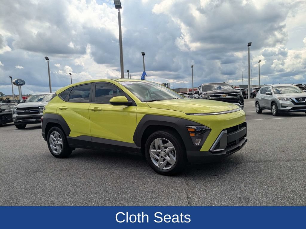 Used 2025 Hyundai Kona SE FWD image 2