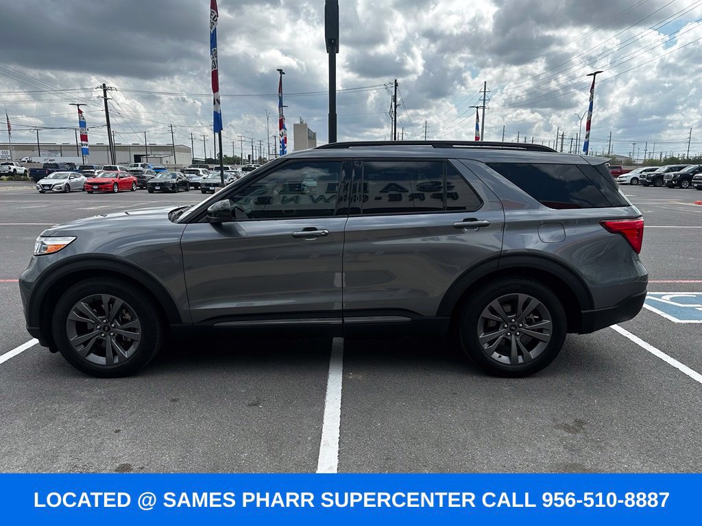 Certified 2023 Ford Explorer XLT w/ Equipment Group 202A RWD image 9