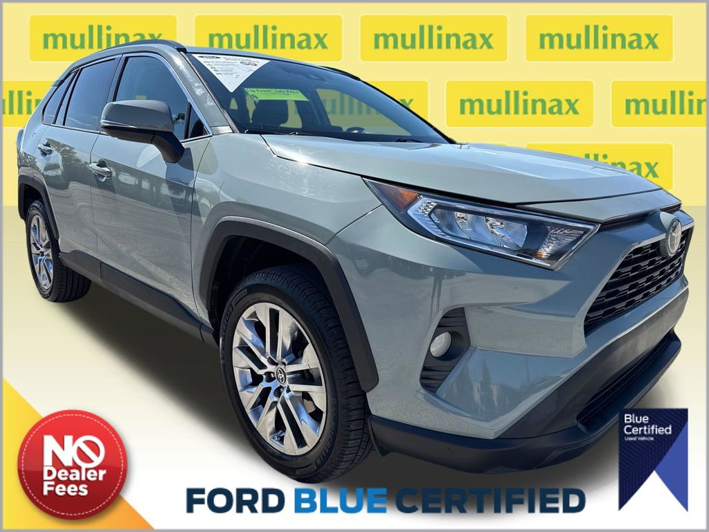 Used 2021 Toyota RAV4 XLE Premium image 1