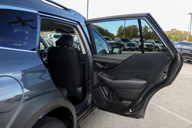 Used 2025 Subaru Outback Premium image 36