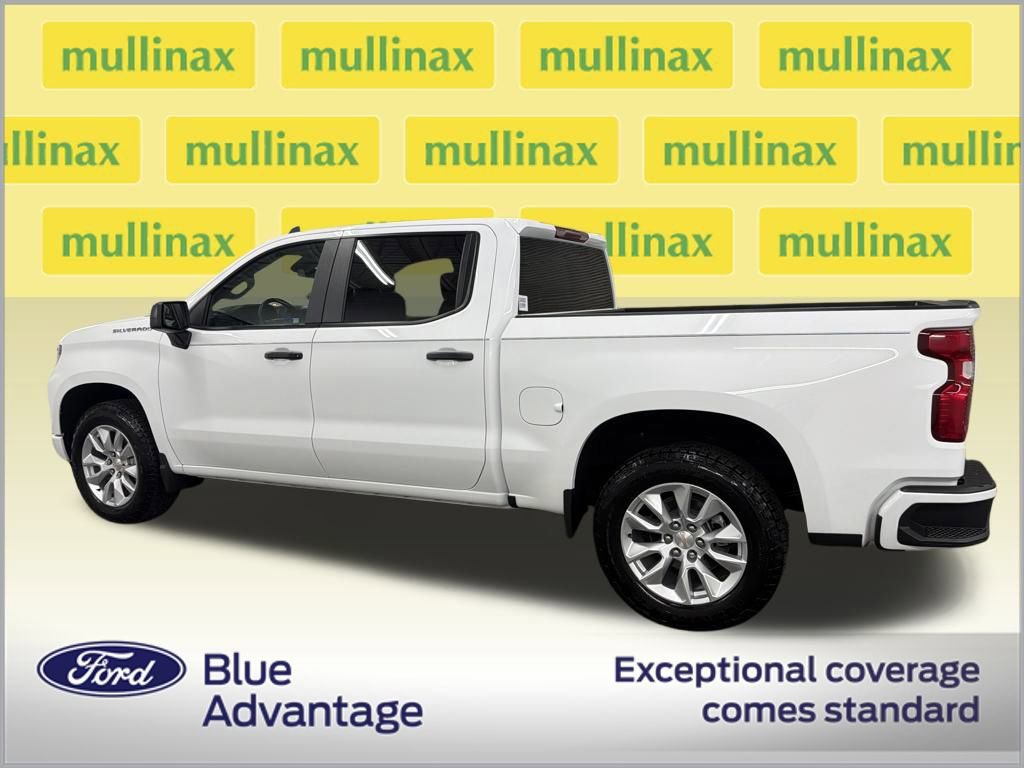 Used 2025 Chevrolet Silverado 1500 Custom image 6