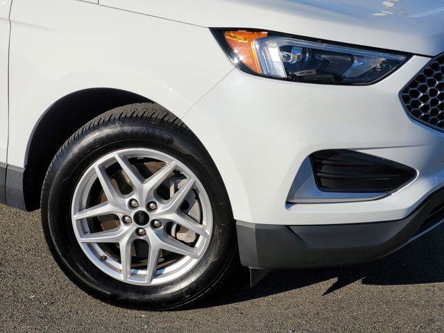 Certified 2023 Ford Edge SEL image 9