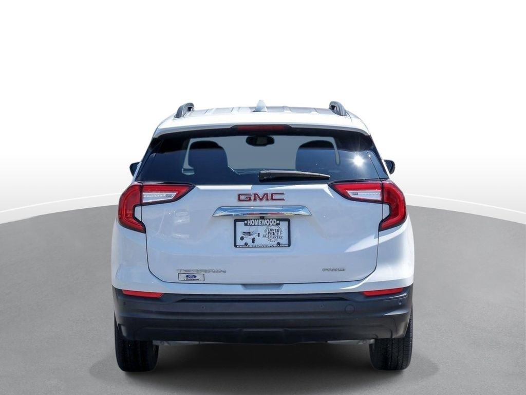 Used 2024 GMC Terrain SLE w/ Driver Convenience Package AWD/4WD image 4