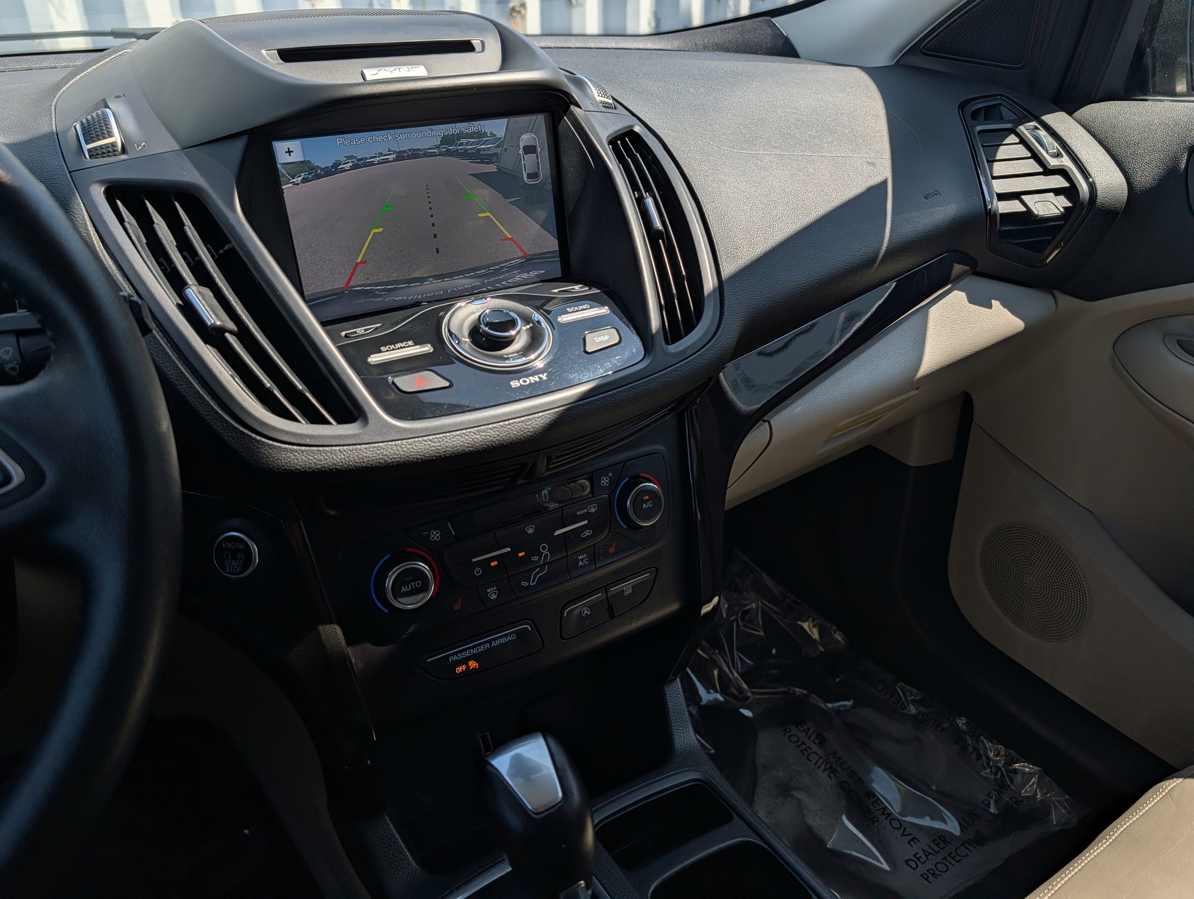 Certified 2017 Ford Escape Titanium FWD image 31
