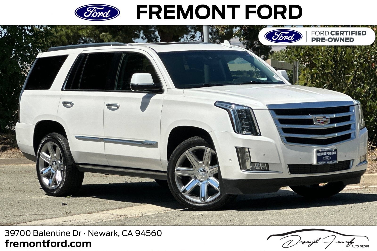 Used 2018 Cadillac Escalade Premium Luxury AWD/4WD image 1
