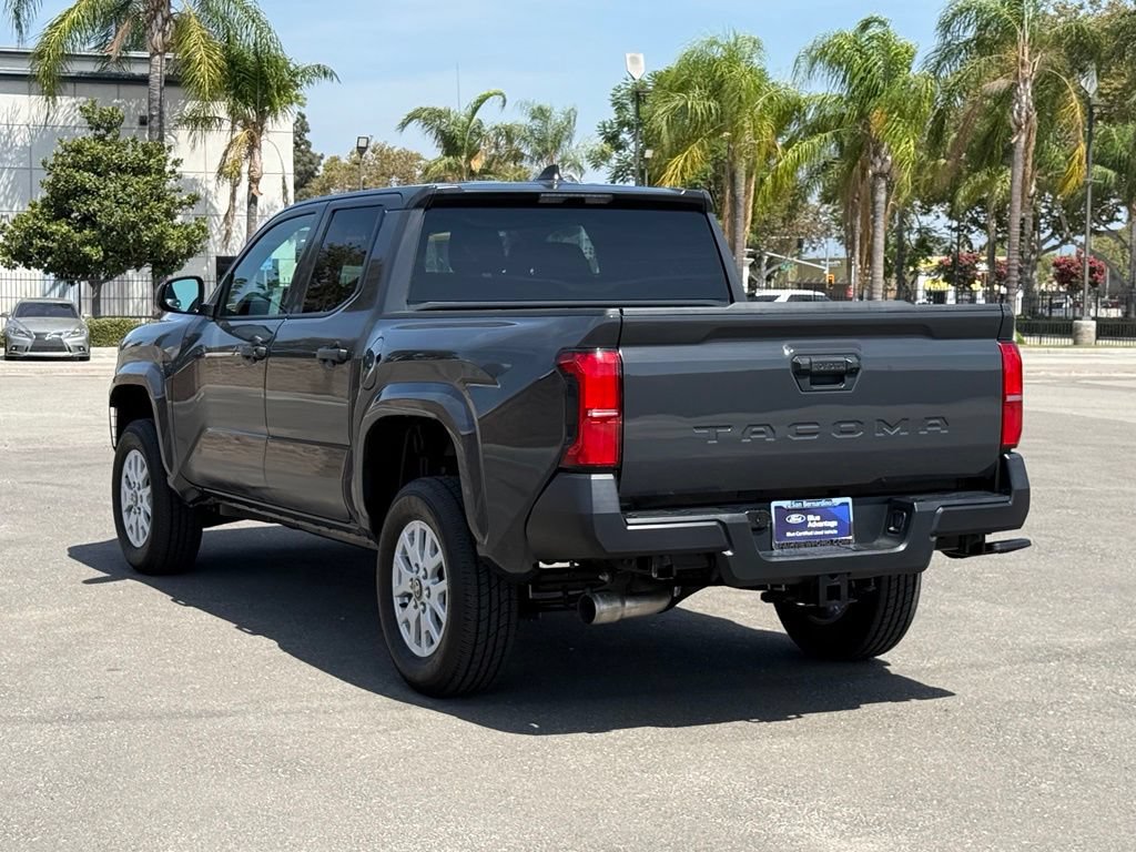 Used 2025 Toyota Tacoma SR RWD image 5
