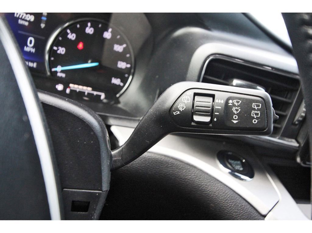 Certified 2022 Ford Explorer XLT w/ Equipment Group 202A image 21