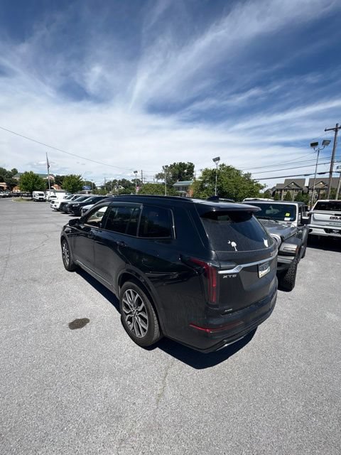 Used 2023 Cadillac XT6 Sport w/ Platinum Package AWD/4WD image 3