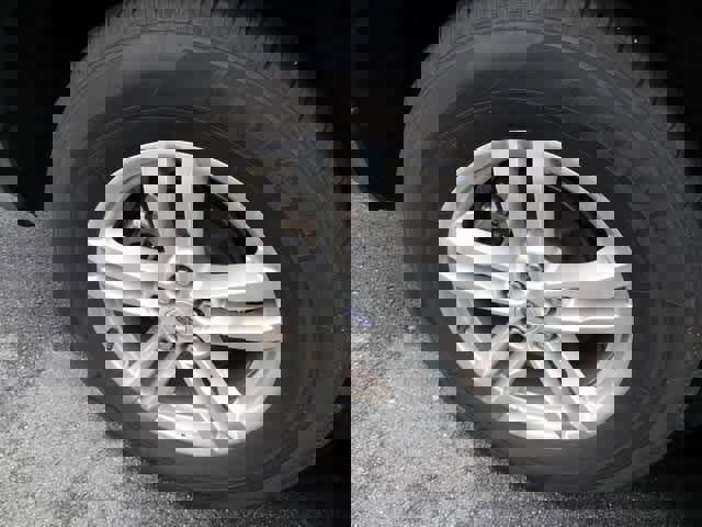 Certified 2022 Ford Explorer XLT w/ Class IV Trailer Tow Package image 10