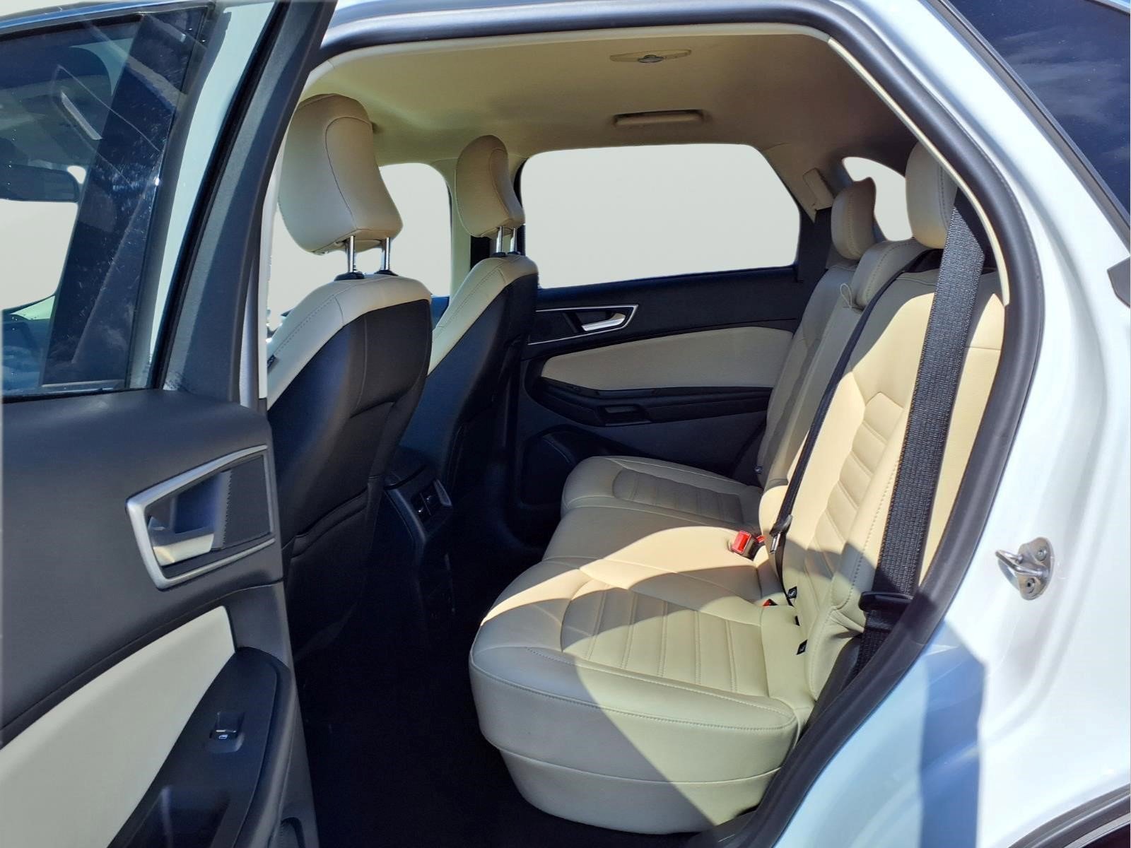 Certified 2024 Ford Edge SEL w/ Convenience Package AWD/4WD image 10
