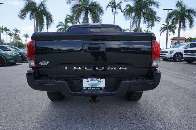 Used 2022 Toyota Tacoma SR w/ SR Convenience Package RWD image 26