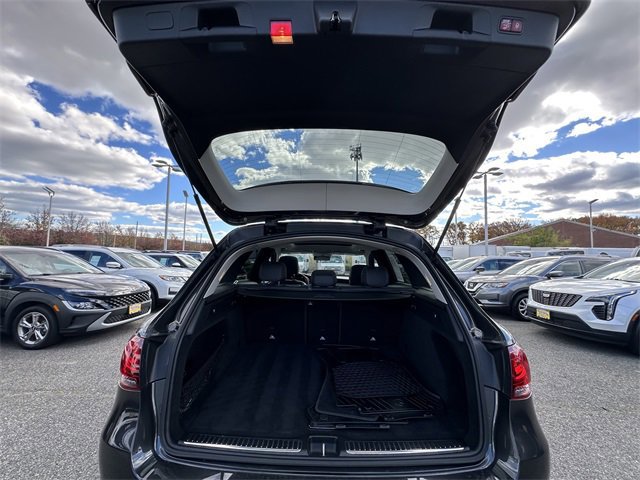 Used 2020 Mercedes-Benz GLC 300 4MATIC image 42