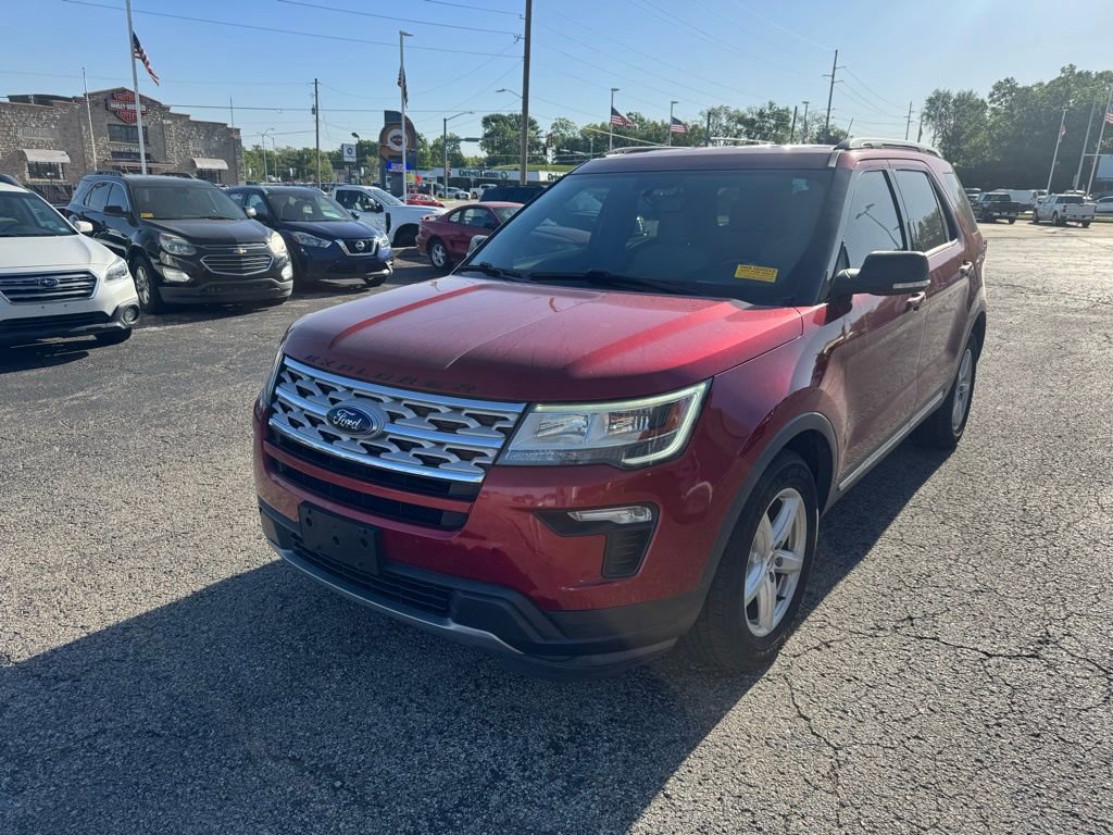 Certified 2019 Ford Explorer XLT w/ Equipment Group 201A FWD image 4