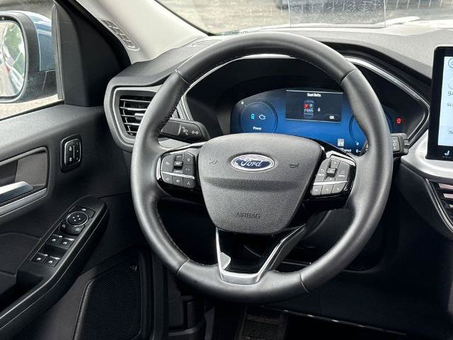 Certified 2025 Ford Escape Platinum w/ Premium Technology Package AWD/4WD image 14
