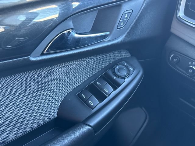 Used 2024 Chevrolet TrailBlazer LT w/ LT Cold Weather Package image 16