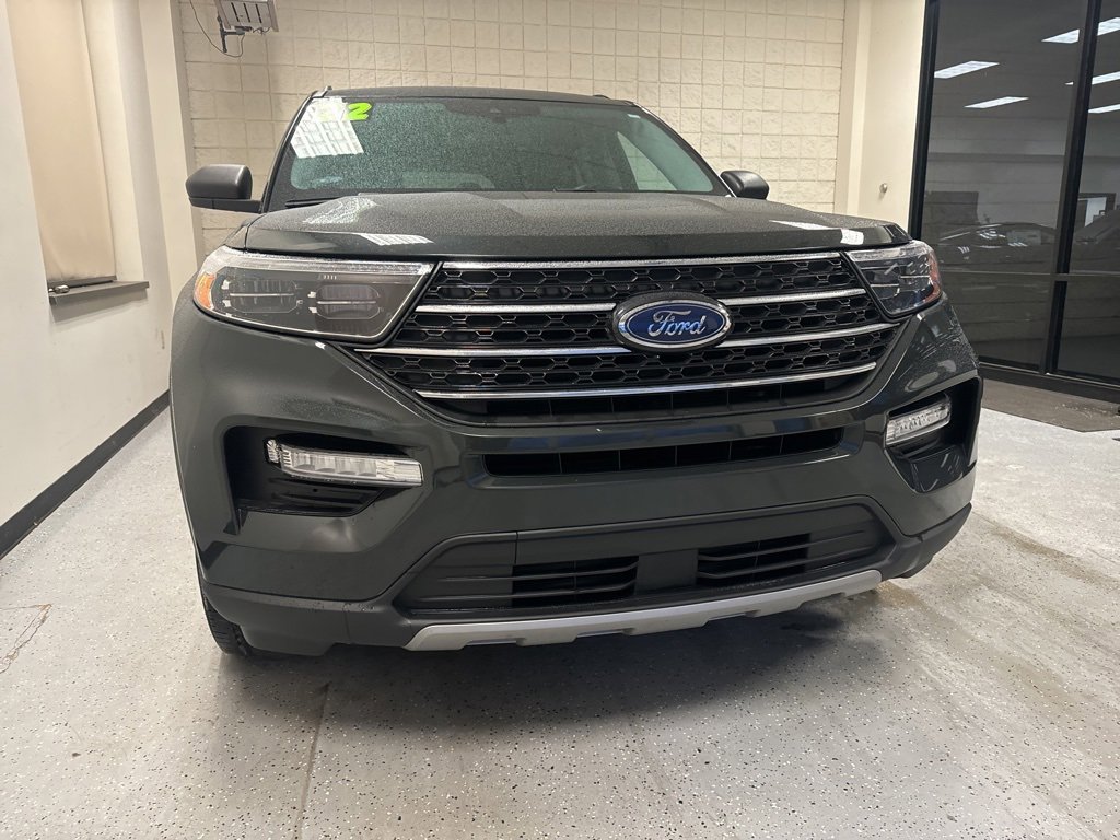 Certified 2022 Ford Explorer XLT w/ Equipment Group 202A image 35