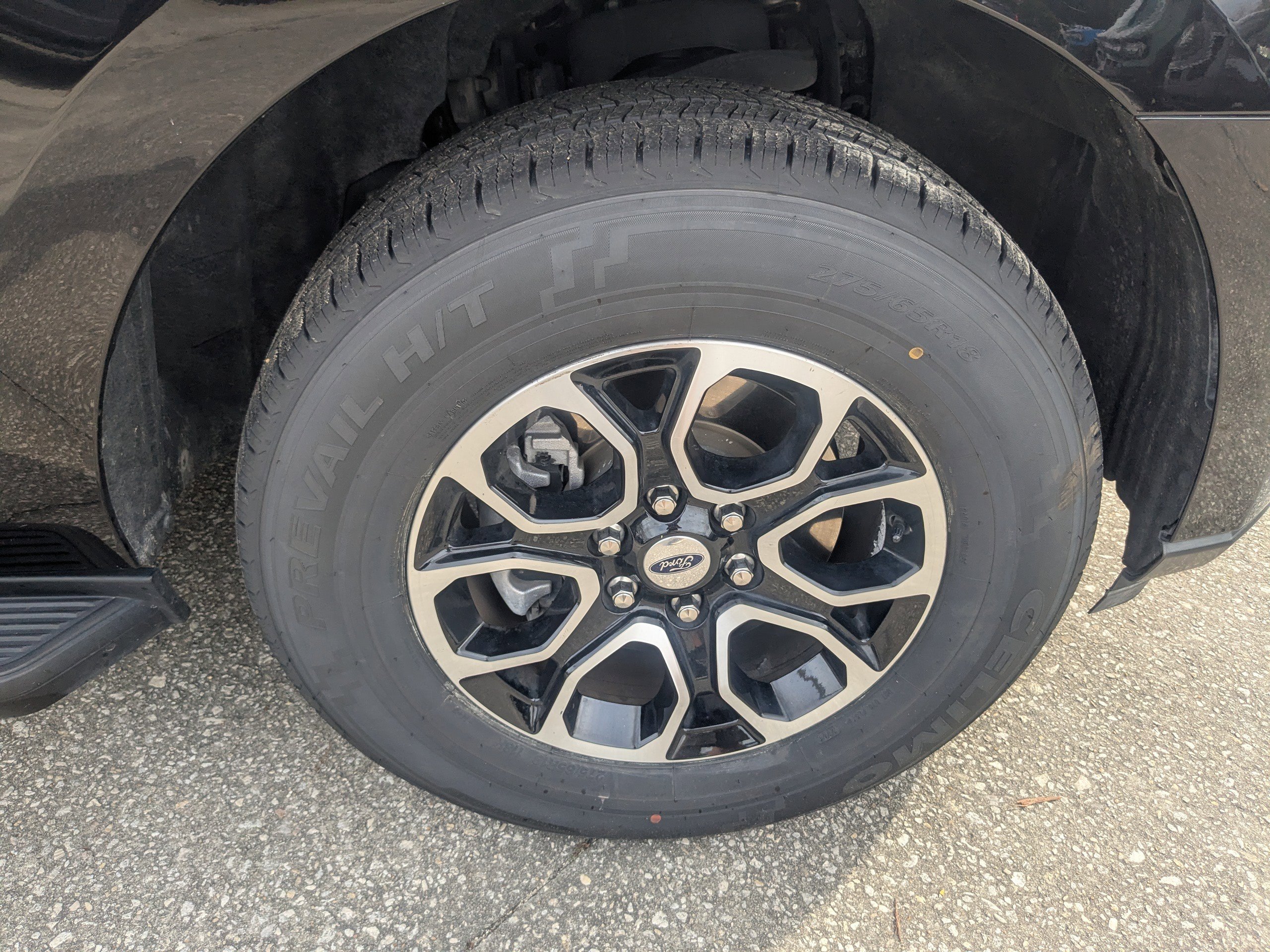 Certified 2024 Ford Expedition XLT image 11