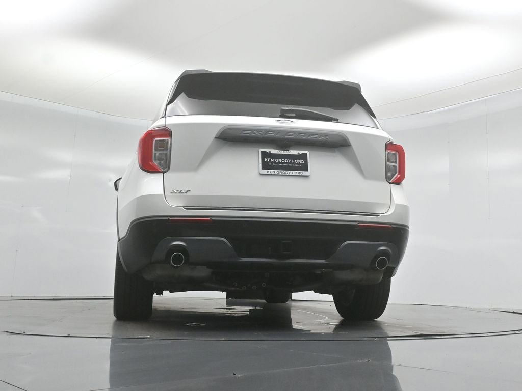 Certified 2023 Ford Explorer XLT w/ Equipment Group 202A RWD image 48