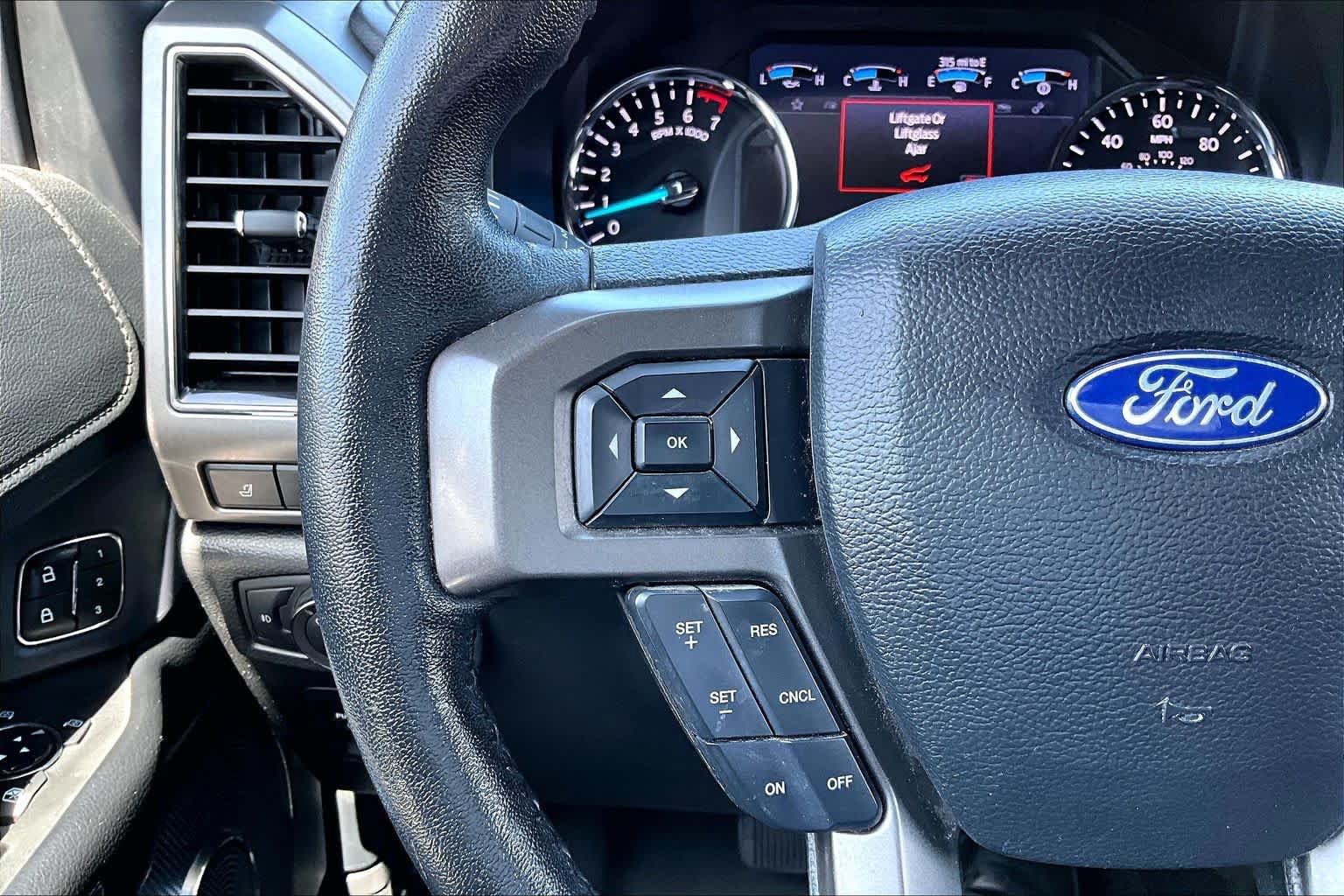 Certified 2020 Ford Expedition XLT w/ Equipment Group 202A AWD/4WD image 24