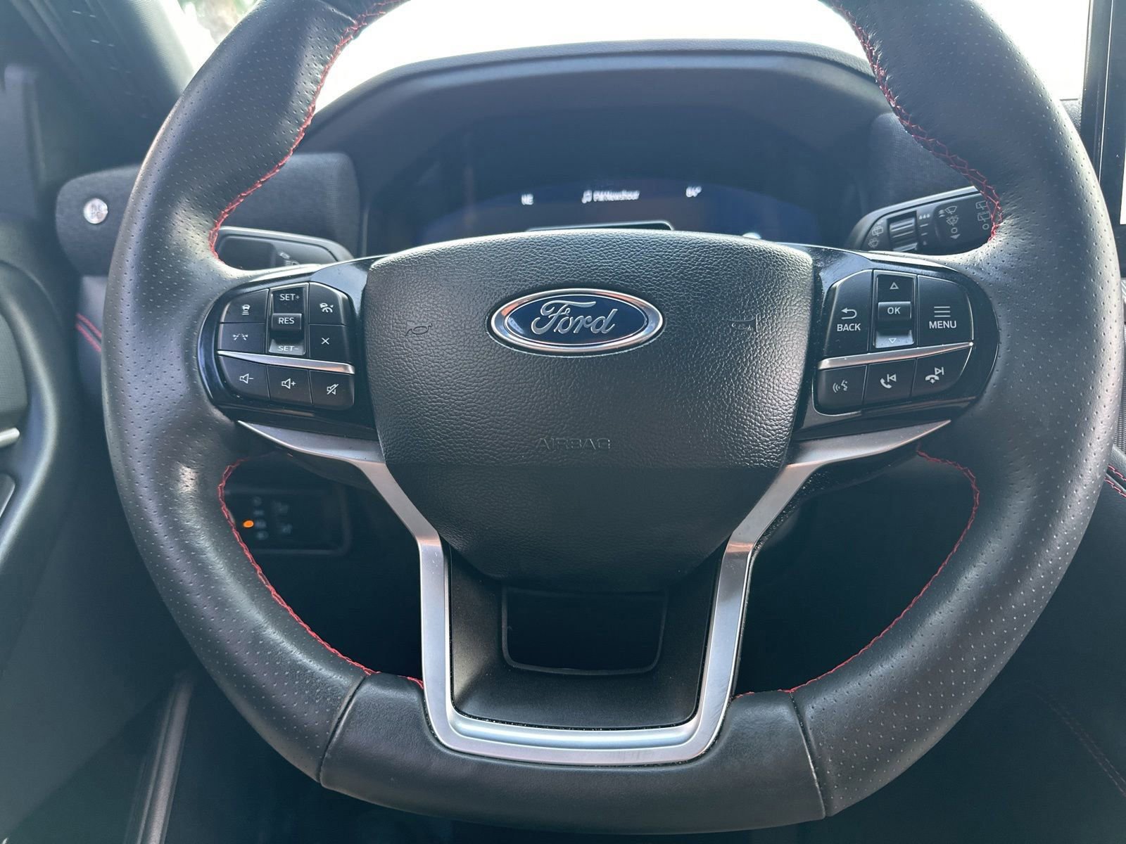 Certified 2025 Ford Explorer ST-Line w/ Premium Package RWD image 22