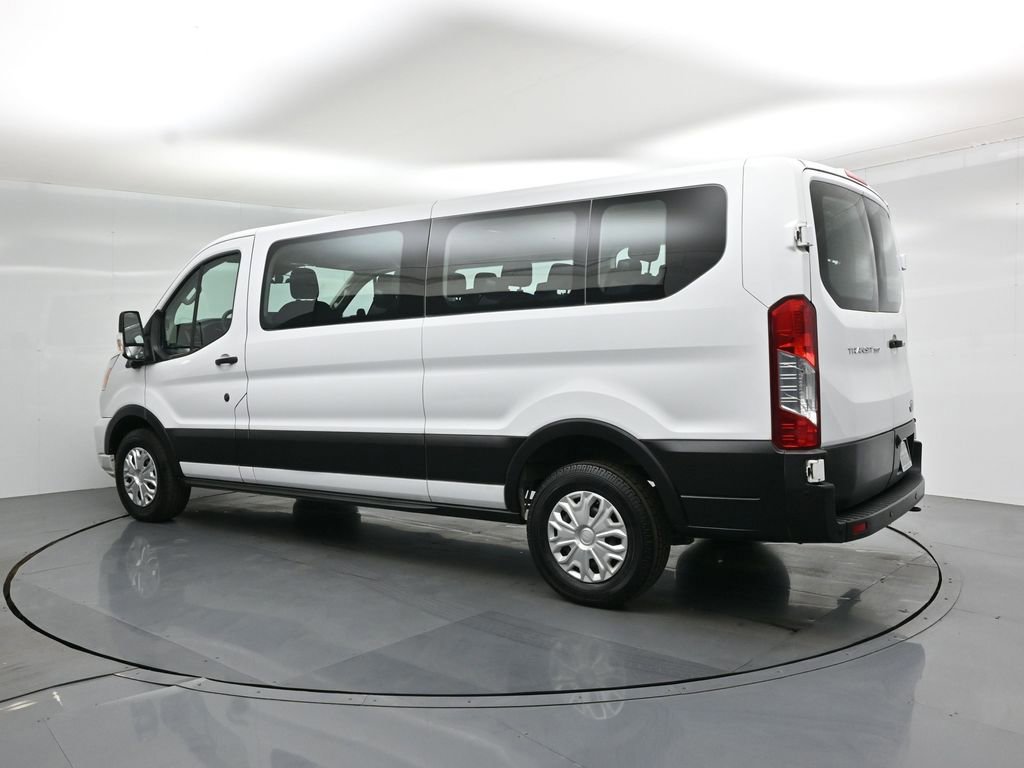 Certified 2022 Ford Transit 350 XLT RWD image 18