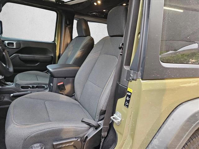Used 2025 Jeep Wrangler Sport AWD/4WD image 14